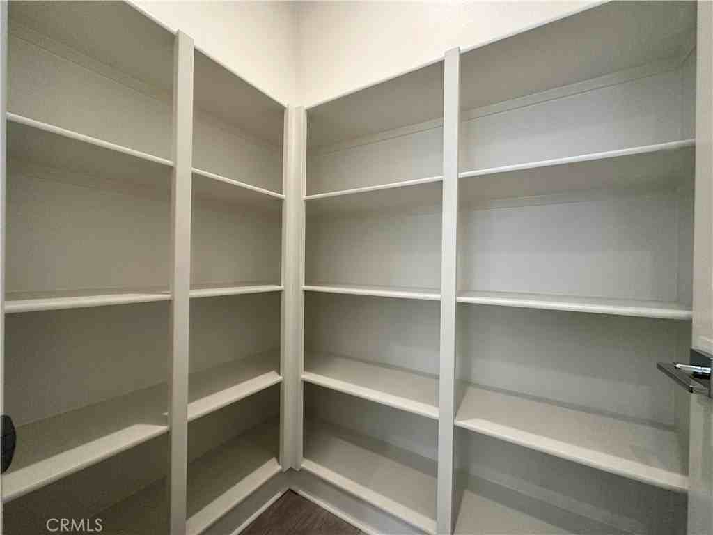 150 Edna Pkwy - Photo 4 of 15