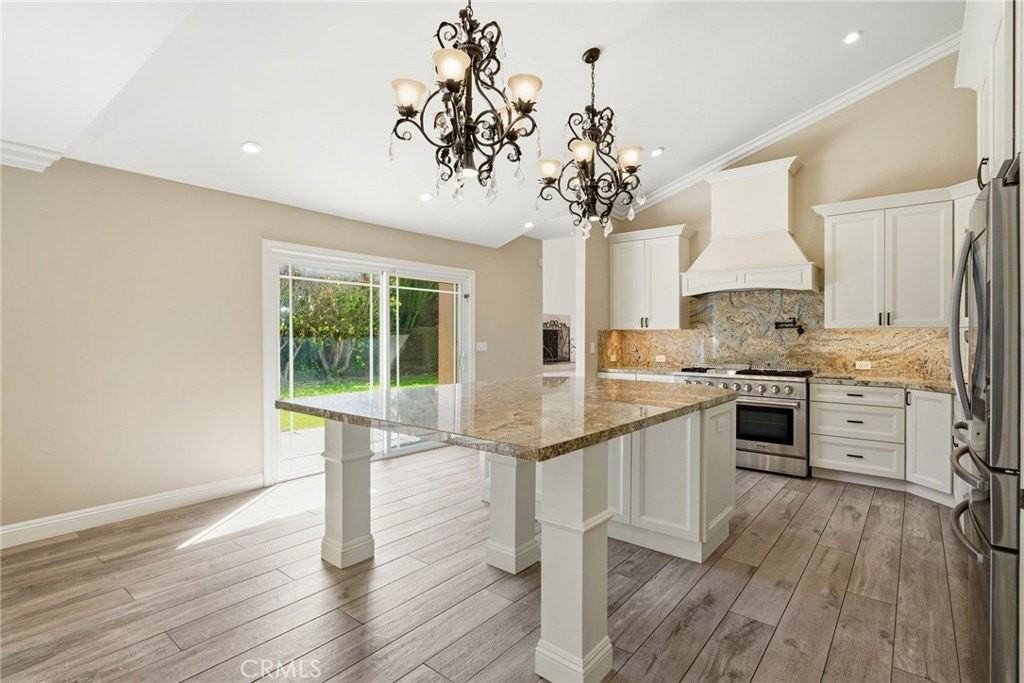 2946 Maui Pl - Photo 7 of 21