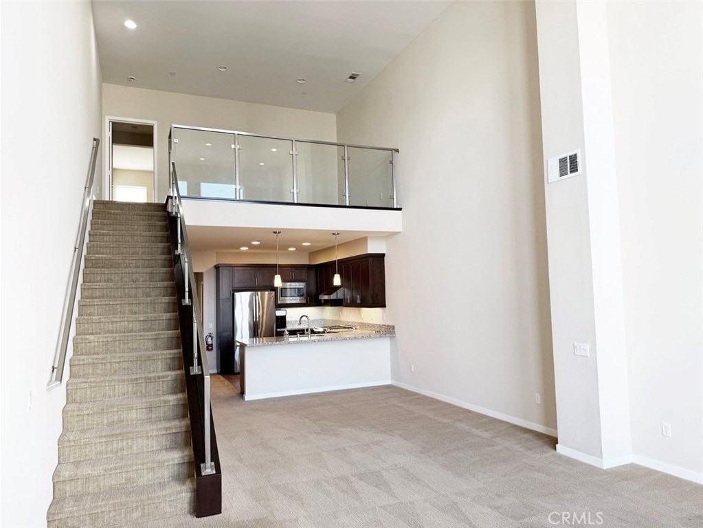 1508 W Artesia Sq - Photo 3 of 46