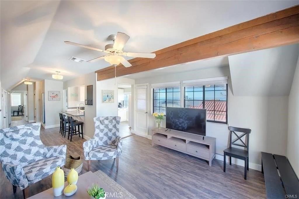 112 29th Pl - Photo 2 of 7