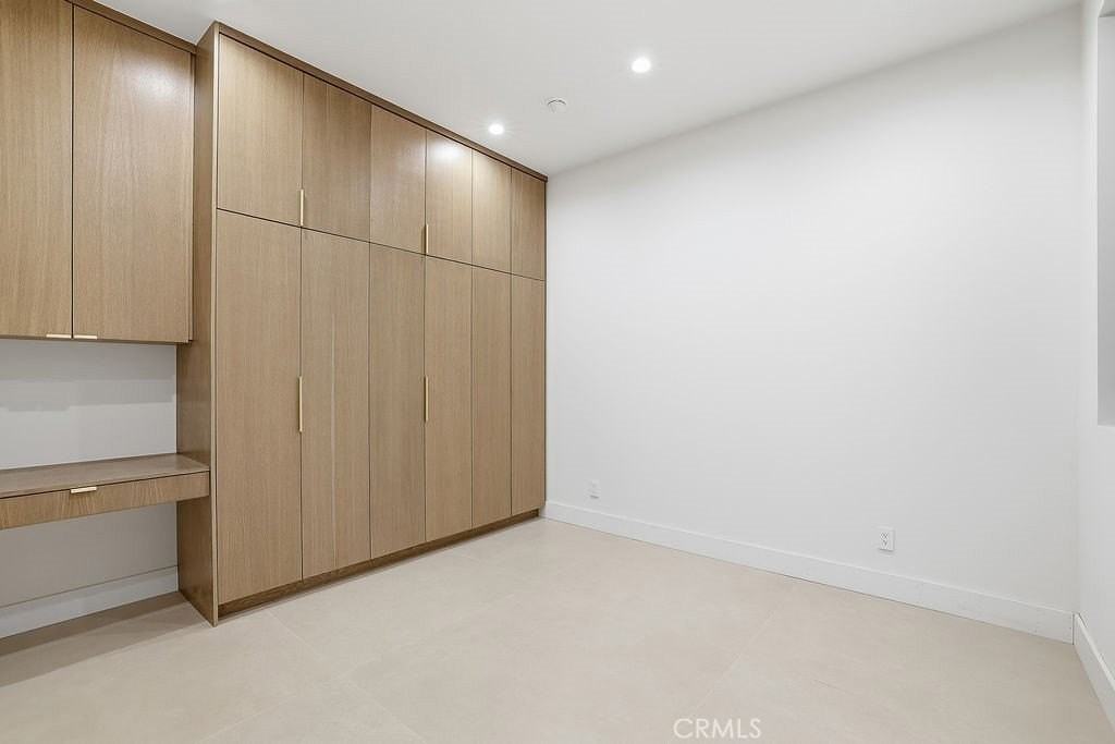 4617 Atoll Ave - Photo 6 of 24