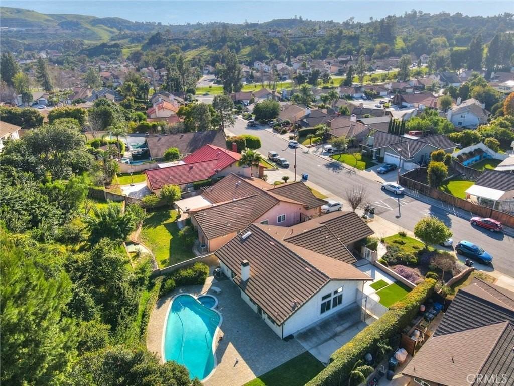 22 Gunsmoke Ave - Photo 2 of 50