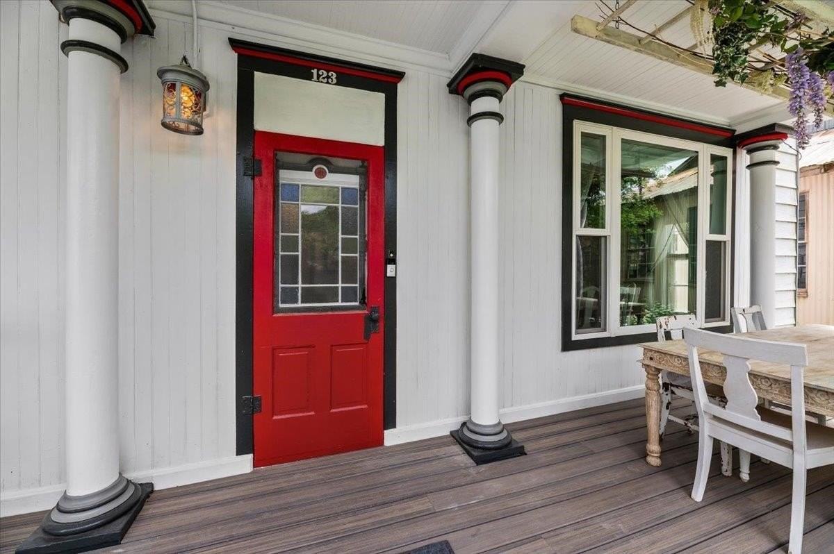 123 1/2 S Stone St - Photo 3 of 33