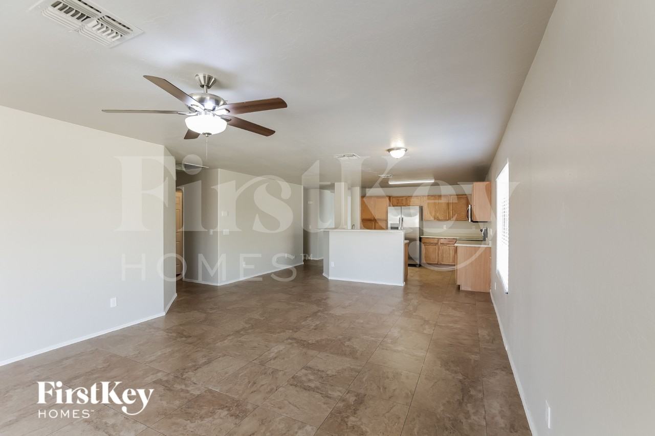 2230 W Burgess Ln - Photo 7 of 18