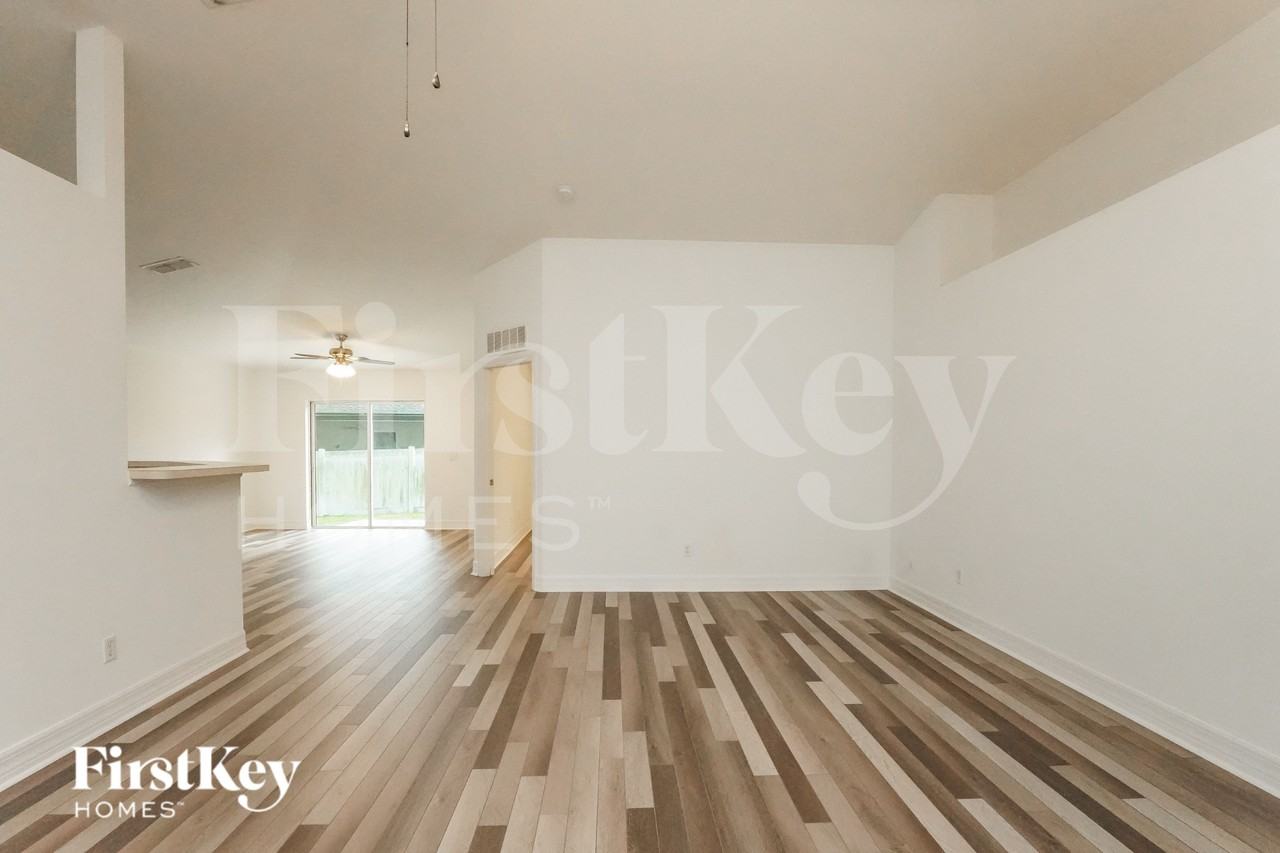 1019 Susan Dr - Photo 2 of 18