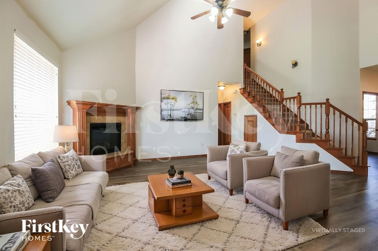 13909 Korbyn Dr - Photo 3 of 18