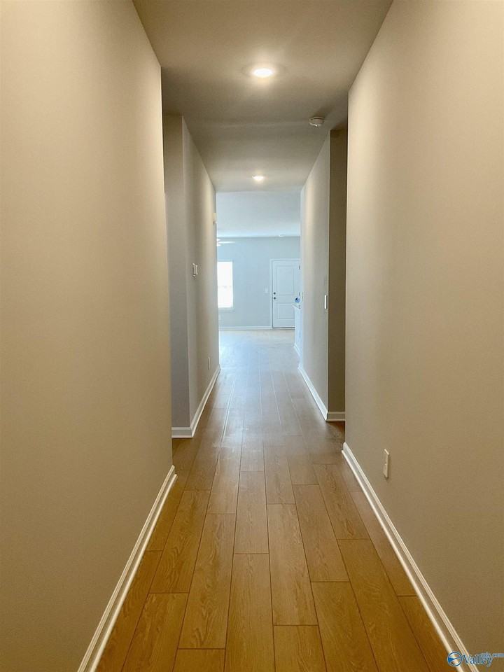 17801 Denham Cir - Photo 2 of 14