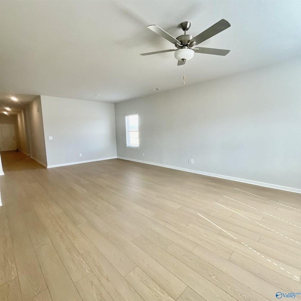 17801 Denham Cir - Photo 5 of 14