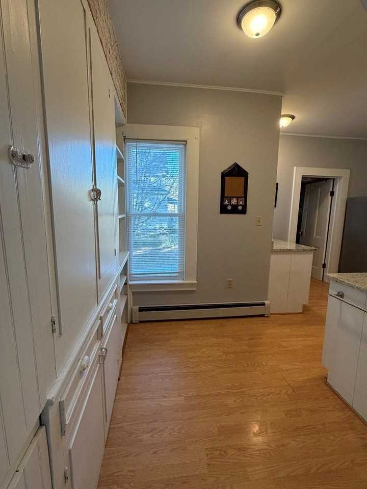 10 Cone St Apt A - Photo 4 of 15