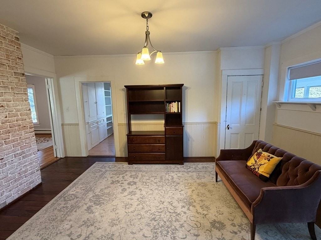 10 Cone St Apt A - Photo 5 of 15