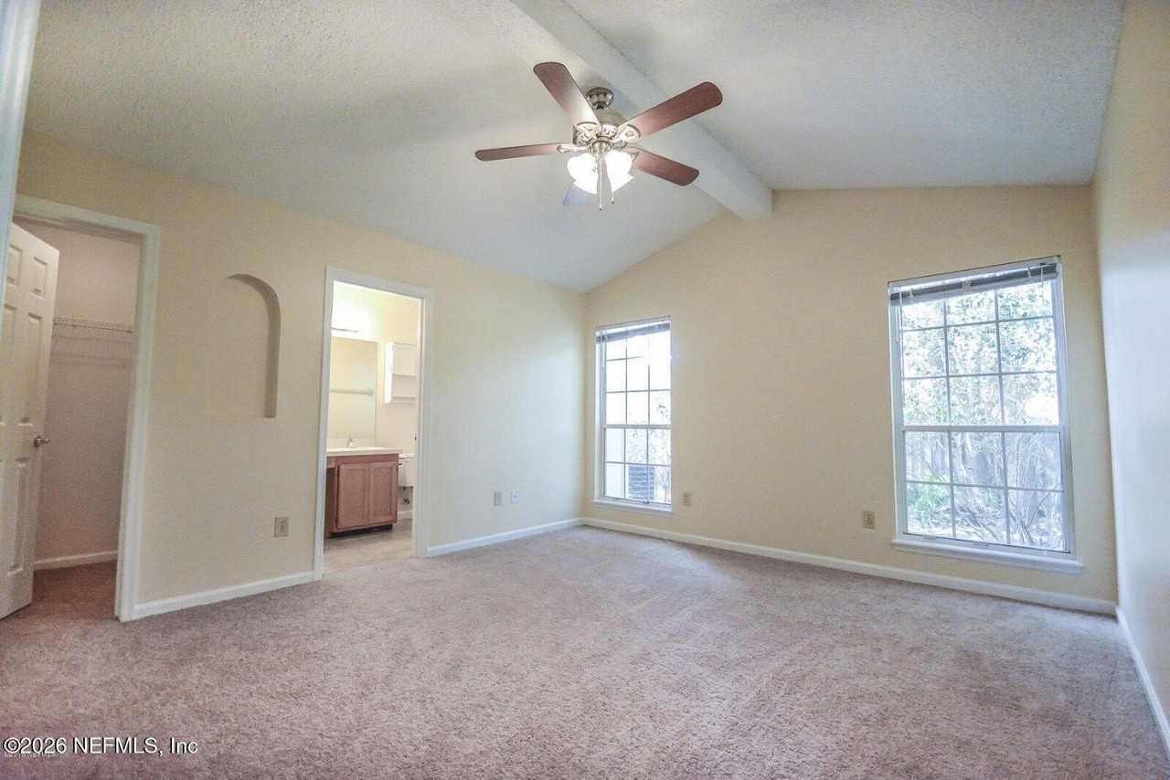 4452 Timber Bluff Ct - Photo 6 of 10