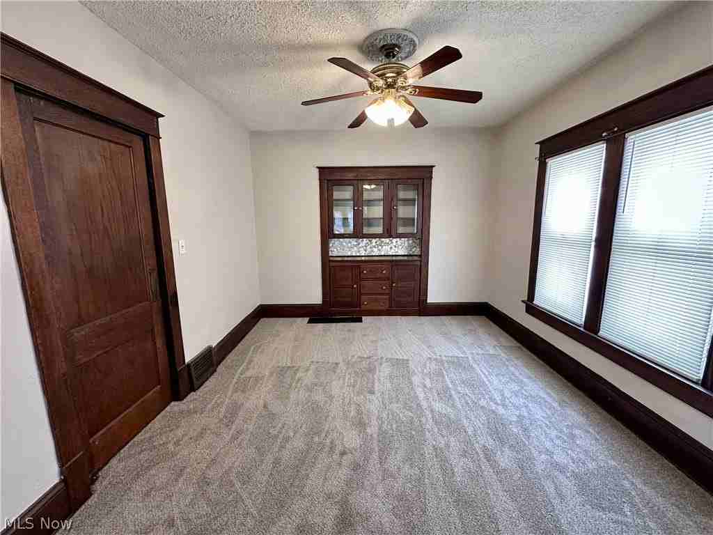 2172 12th St Sw - Photo 4 of 10