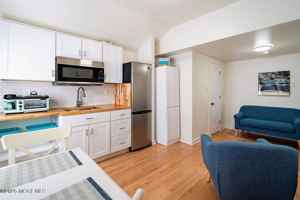 featured image of 32 Leonard Ave #BACK