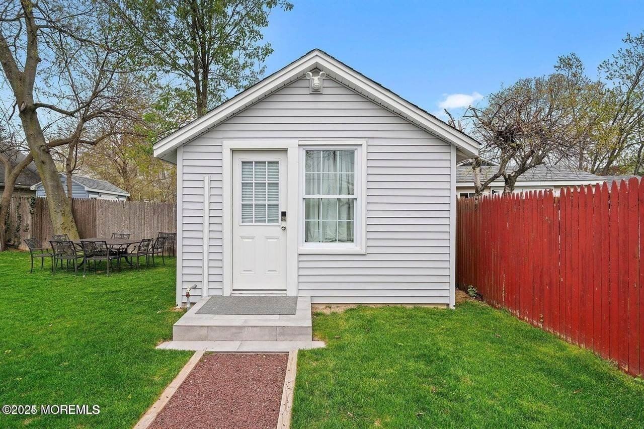 32 Leonard Ave #BACK - Photo 2 of 11