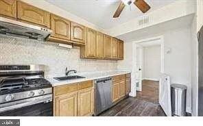 403 Denver Ct - Photo 7 of 14