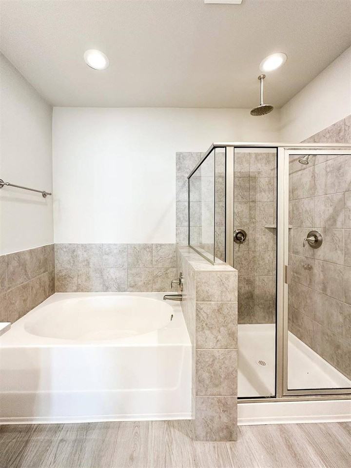 9007 Lonestar Creekbend Ln - Photo 6 of 50