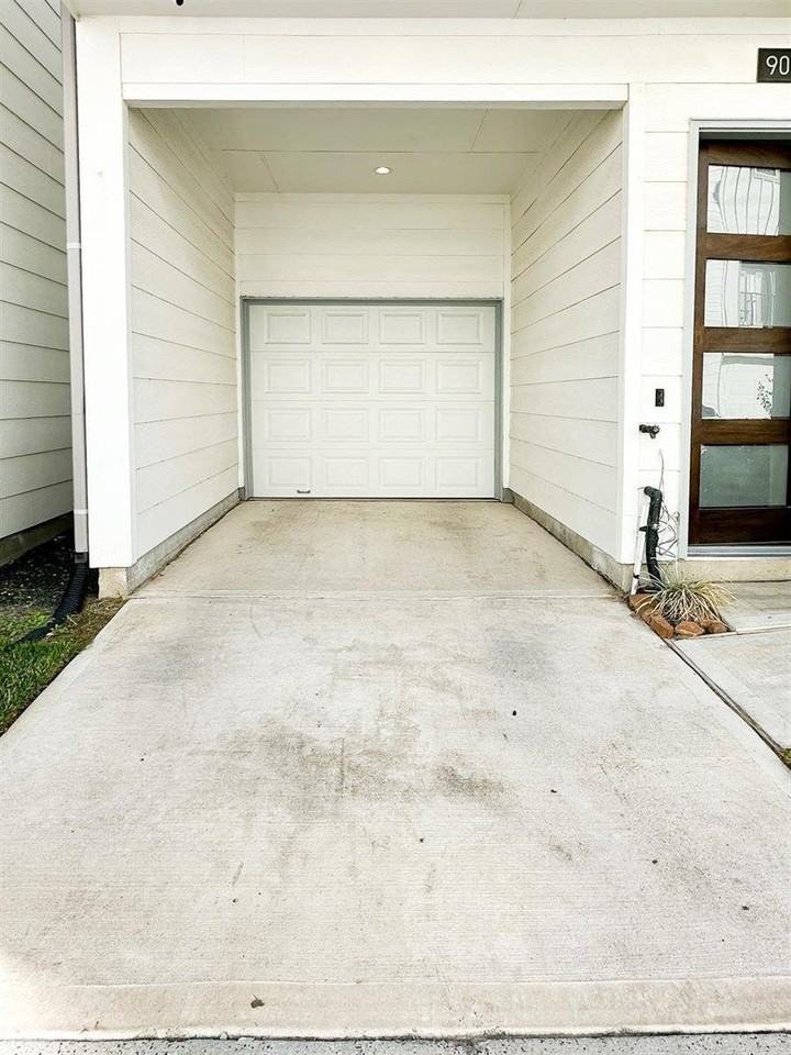 9007 Lonestar Creekbend Ln - Photo 7 of 50