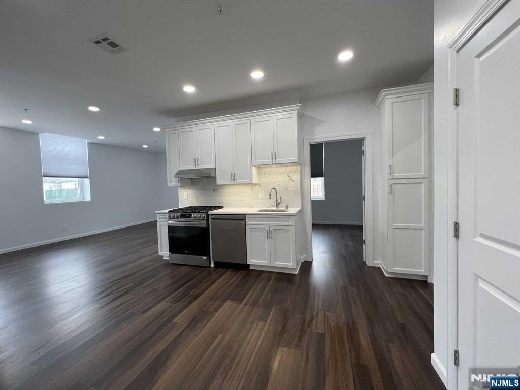 38 Garfield Ave Apt 1a - Photo 7 of 30