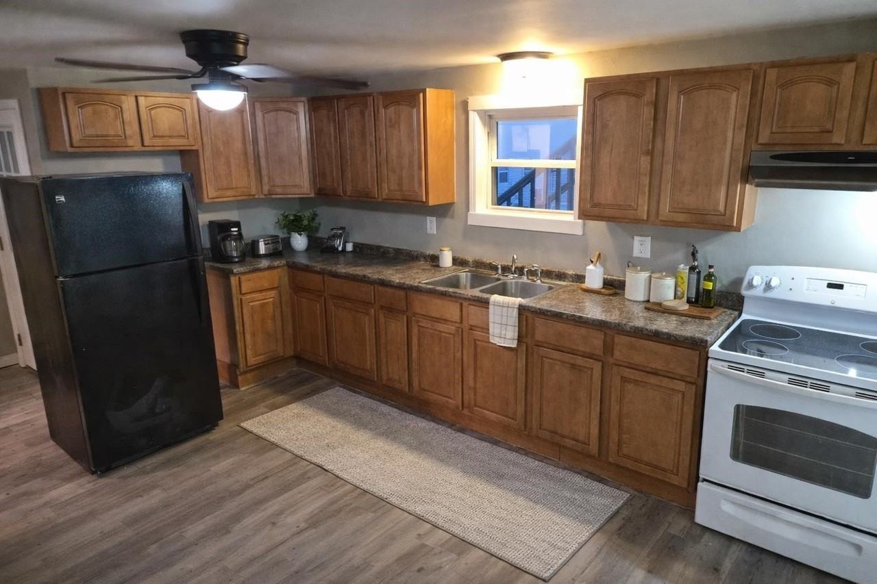 159 Auburn St #FL2 - Photo 4 of 12