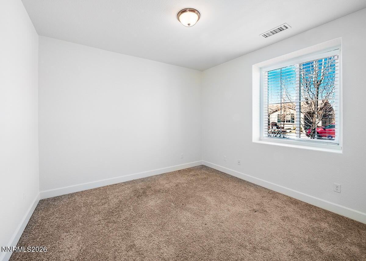 2082 Whitecliff Dr - Photo 7 of 11