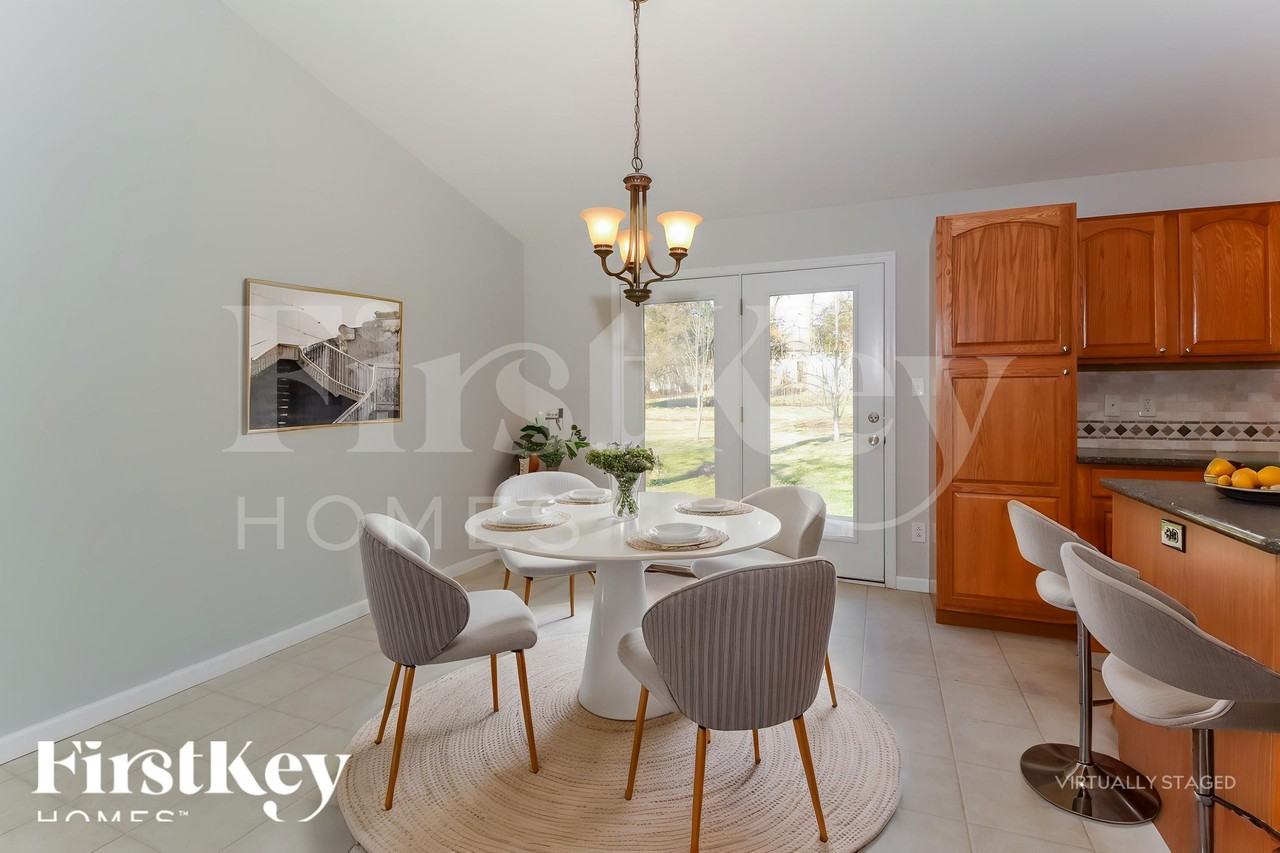 1203 Del Haven Dr - Photo 7 of 18