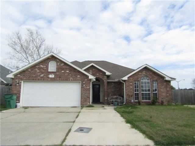 10 Ridgewood Dr - Photo 2 of 18