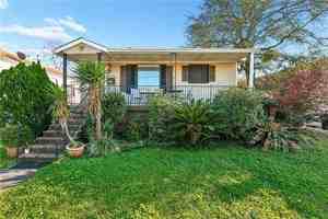 featured image of 3702 Trafalgar St