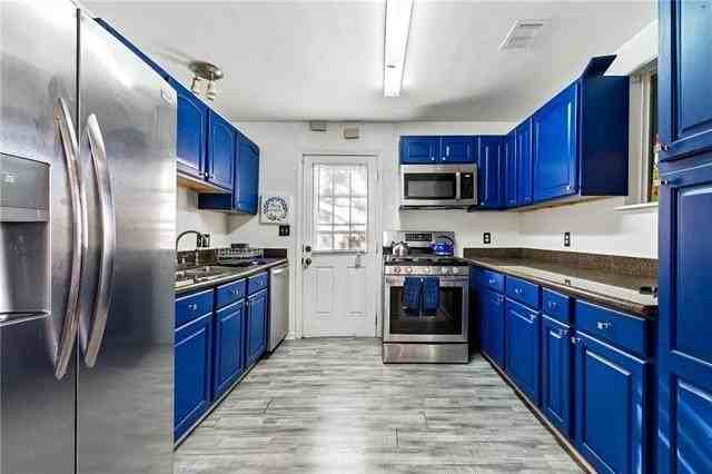 3702 Trafalgar St - Photo 3 of 10