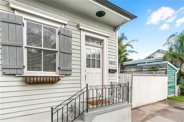 1011 Toledano St - Photo 2 of 10