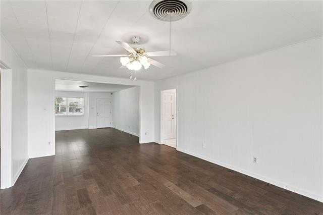 3624 45th St - Photo 3 of 15