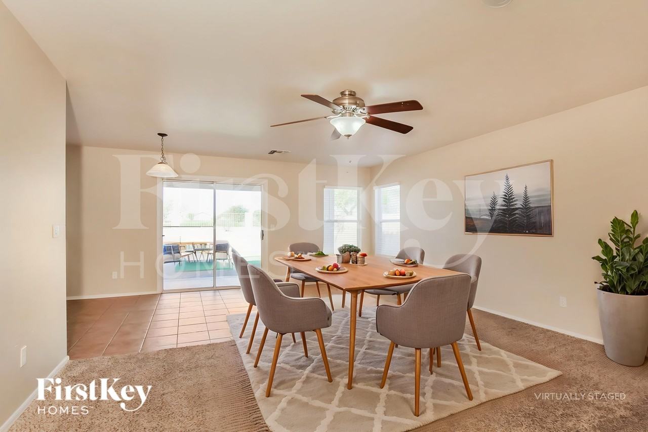 850 S 223rd Ln - Photo 5 of 19