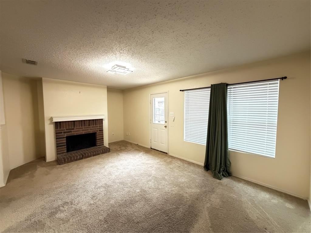 931 Dunkirk Ln - Photo 7 of 9