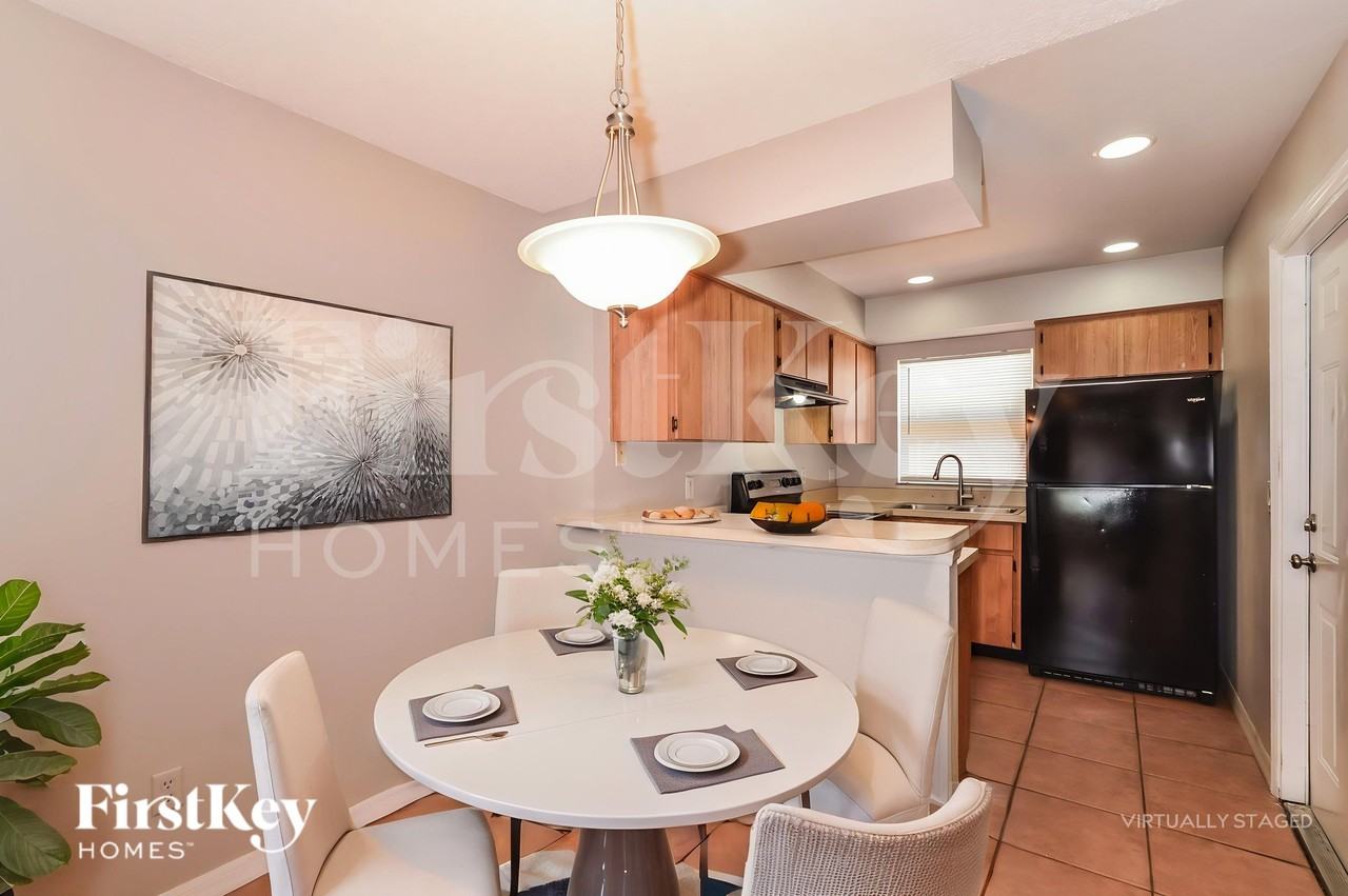 34 Washington Ave - Photo 7 of 19