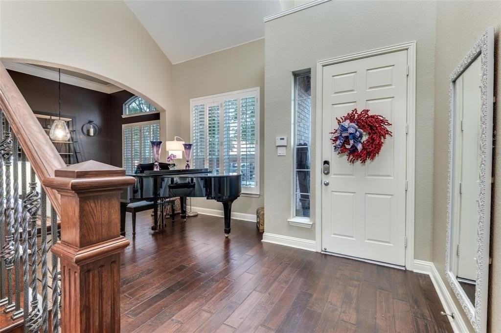 3487 Pilgrim Dr - Photo 3 of 35