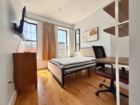 Private Bedroom in 4 Bedroom/2 Bathroom Home - Photo 1 of 1