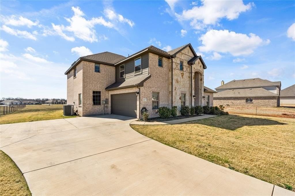 6017 Mango Dr - Photo 3 of 34