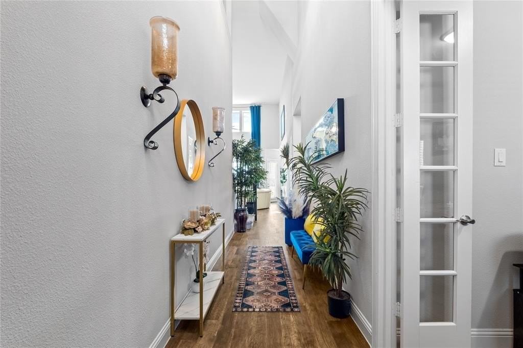 6017 Mango Dr - Photo 4 of 34