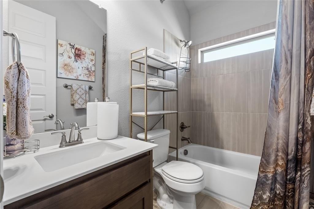 6017 Mango Dr - Photo 7 of 34