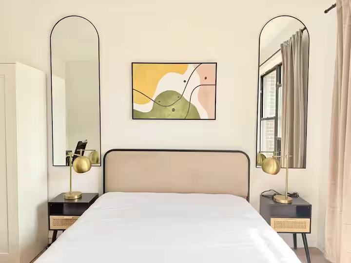 Private Bedroom in 4 Bedroom/1 Bathroom Home - Photo 2 of 9