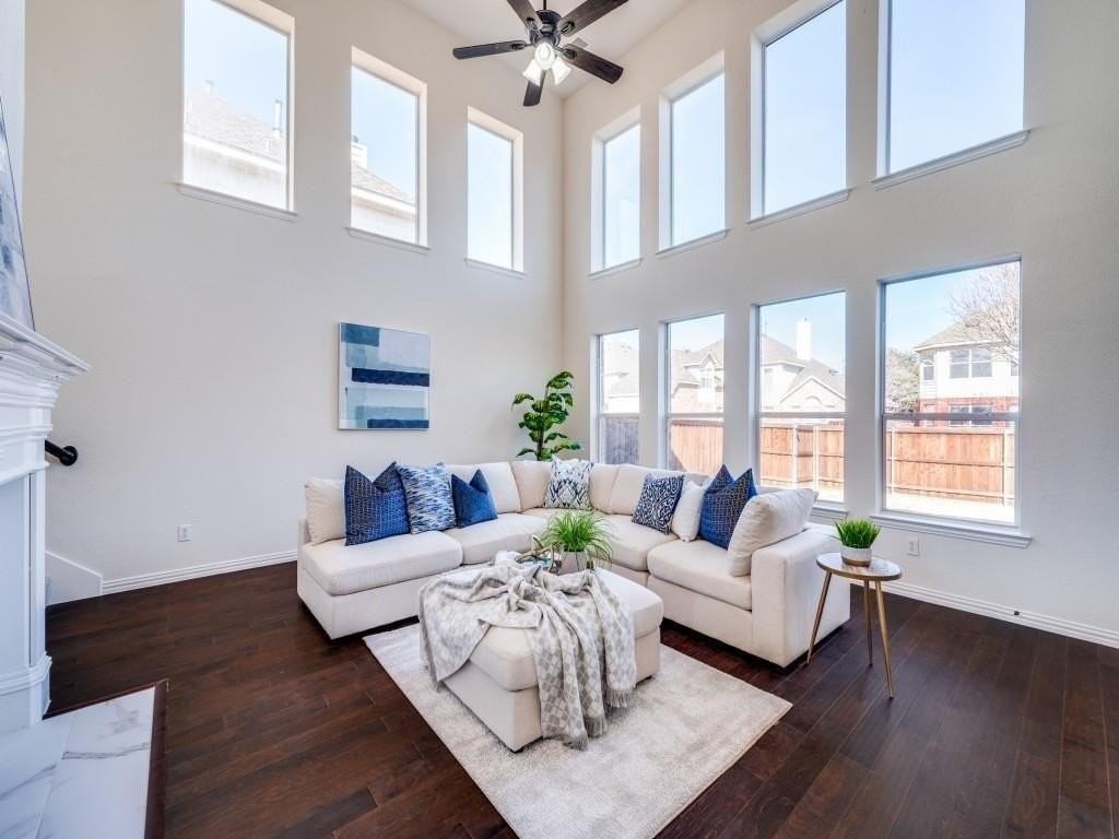 3625 Aqua Springs Dr - Photo 5 of 23