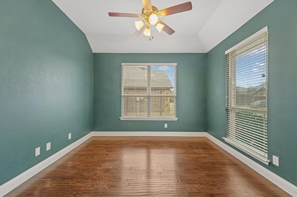 1509 Bull St - Photo 4 of 19