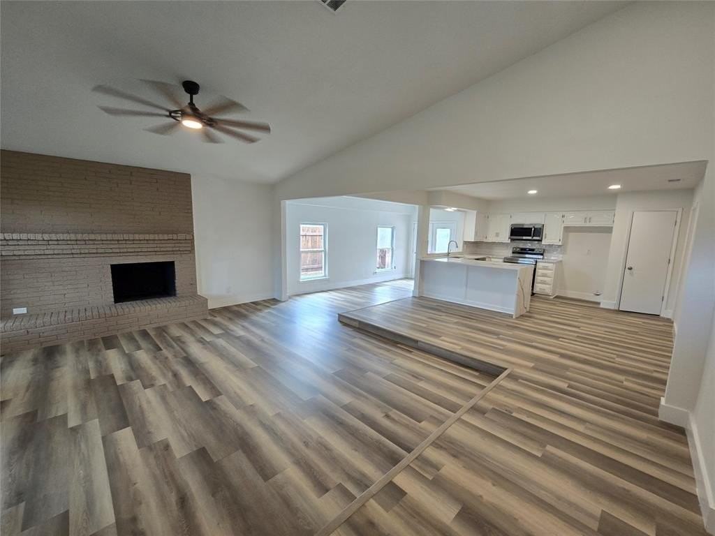 553 Doral Pl - Photo 2 of 20