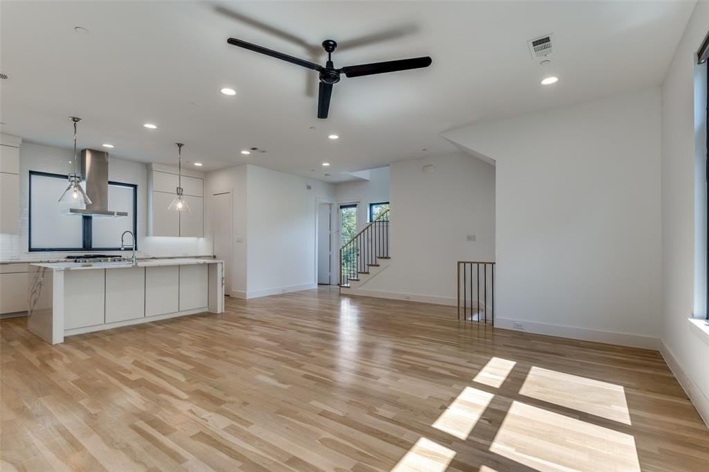 2703 Kimsey Dr #101 - Photo 7 of 24