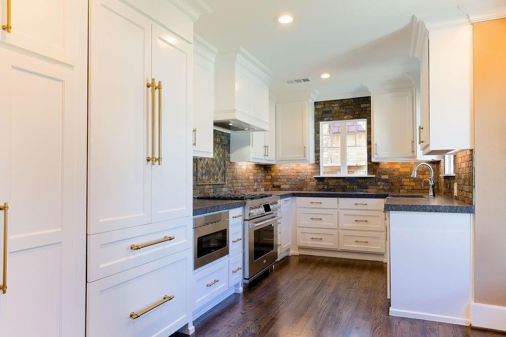 5230 Homer St - Photo 6 of 33