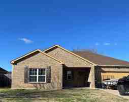 featured image of 422 Roosevelt Ave