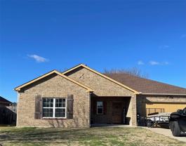 422 Roosevelt Ave - Photo 1 of 1