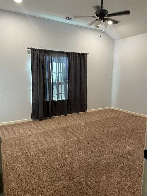 422 Roosevelt Ave - Photo 5 of 14