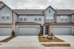 featured image of 8925 Enclave Way