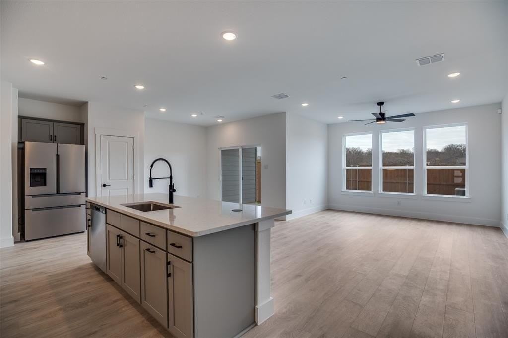 8925 Enclave Way - Photo 6 of 25