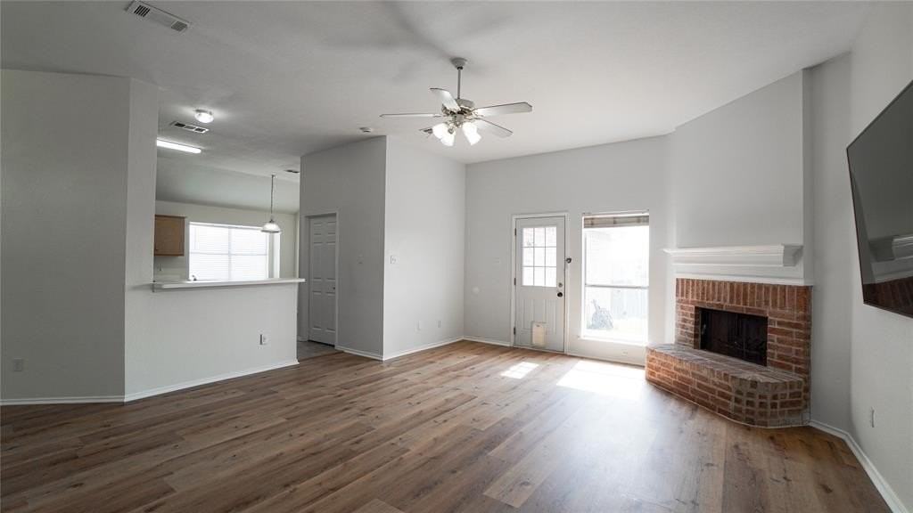 3124 Creekside Dr - Photo 6 of 29